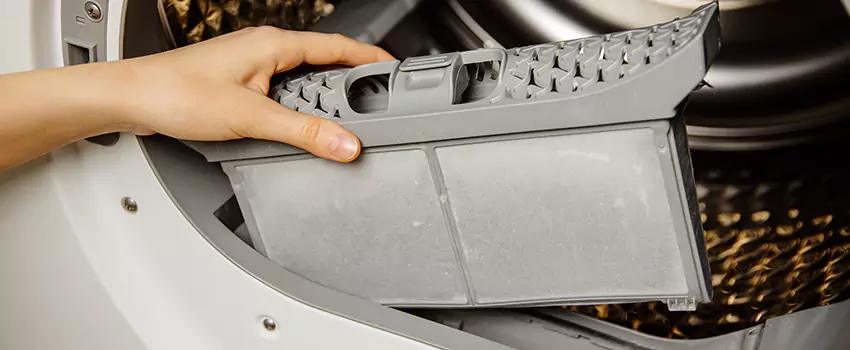 Signs Of A Clogged Dryer Lint Trap in Sikeston, Missouri